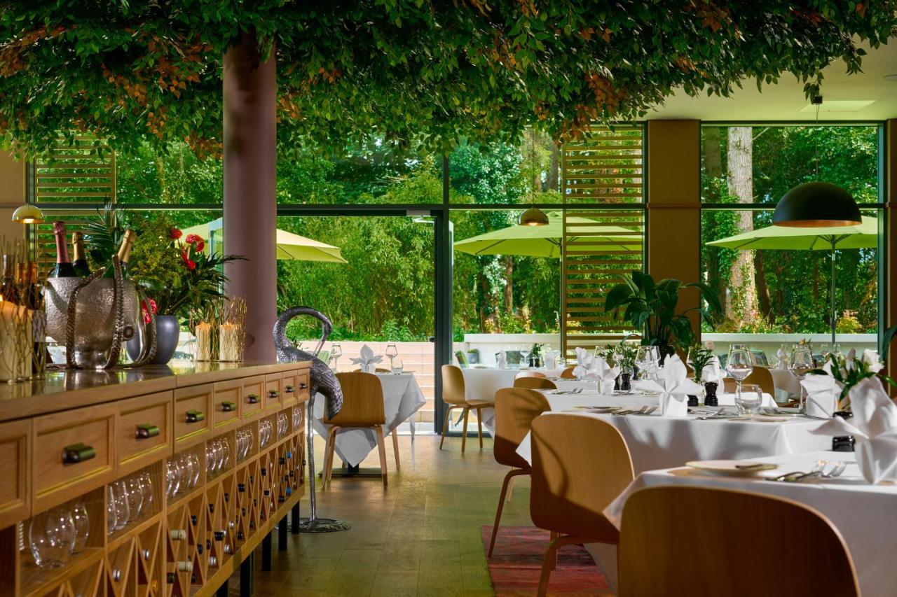 Castlemartyr Resort Hotel Екстер'єр фото Restaurant "Le Pergolato"