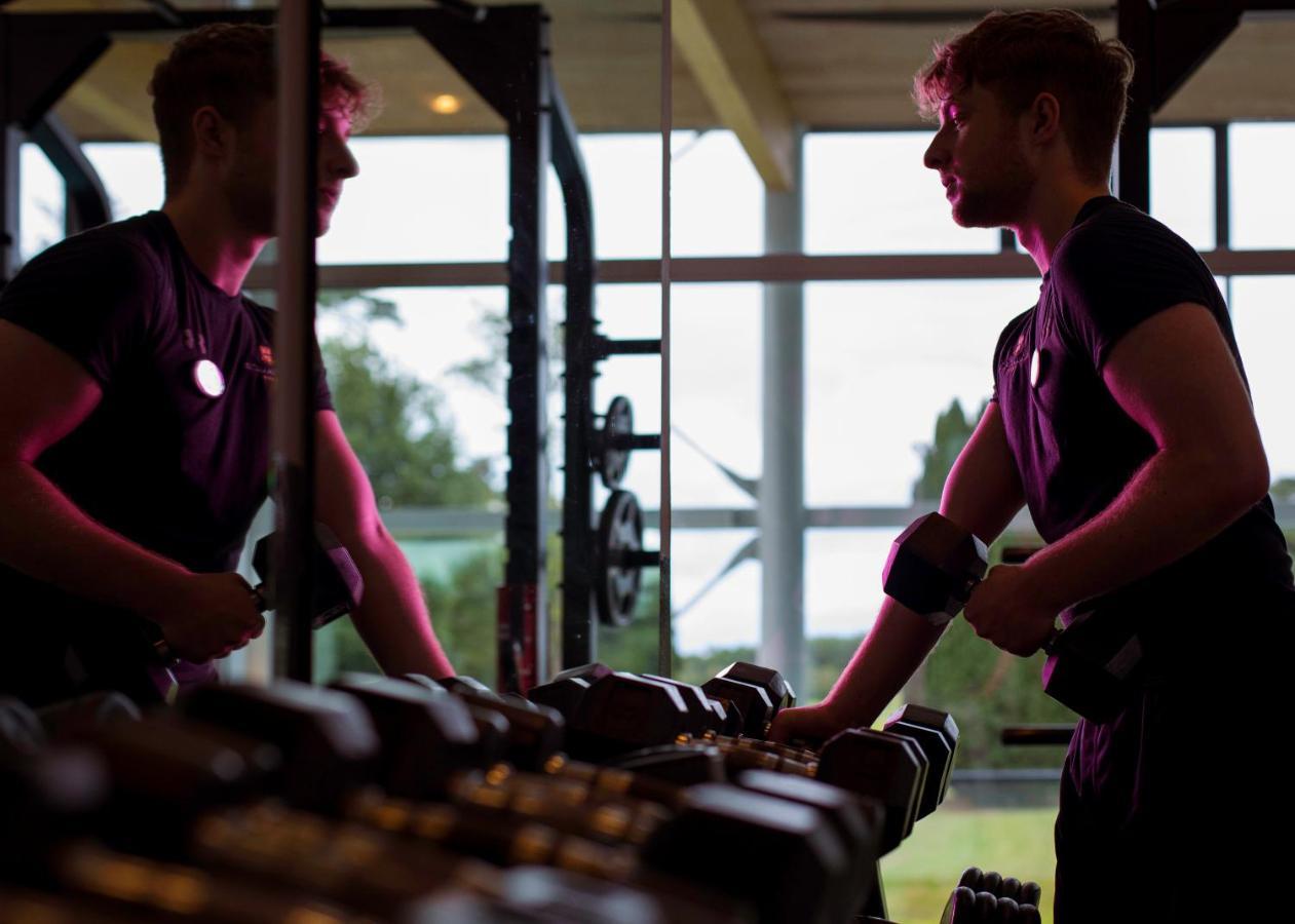 Castlemartyr Resort Hotel Екстер'єр фото Personal trainer with a client