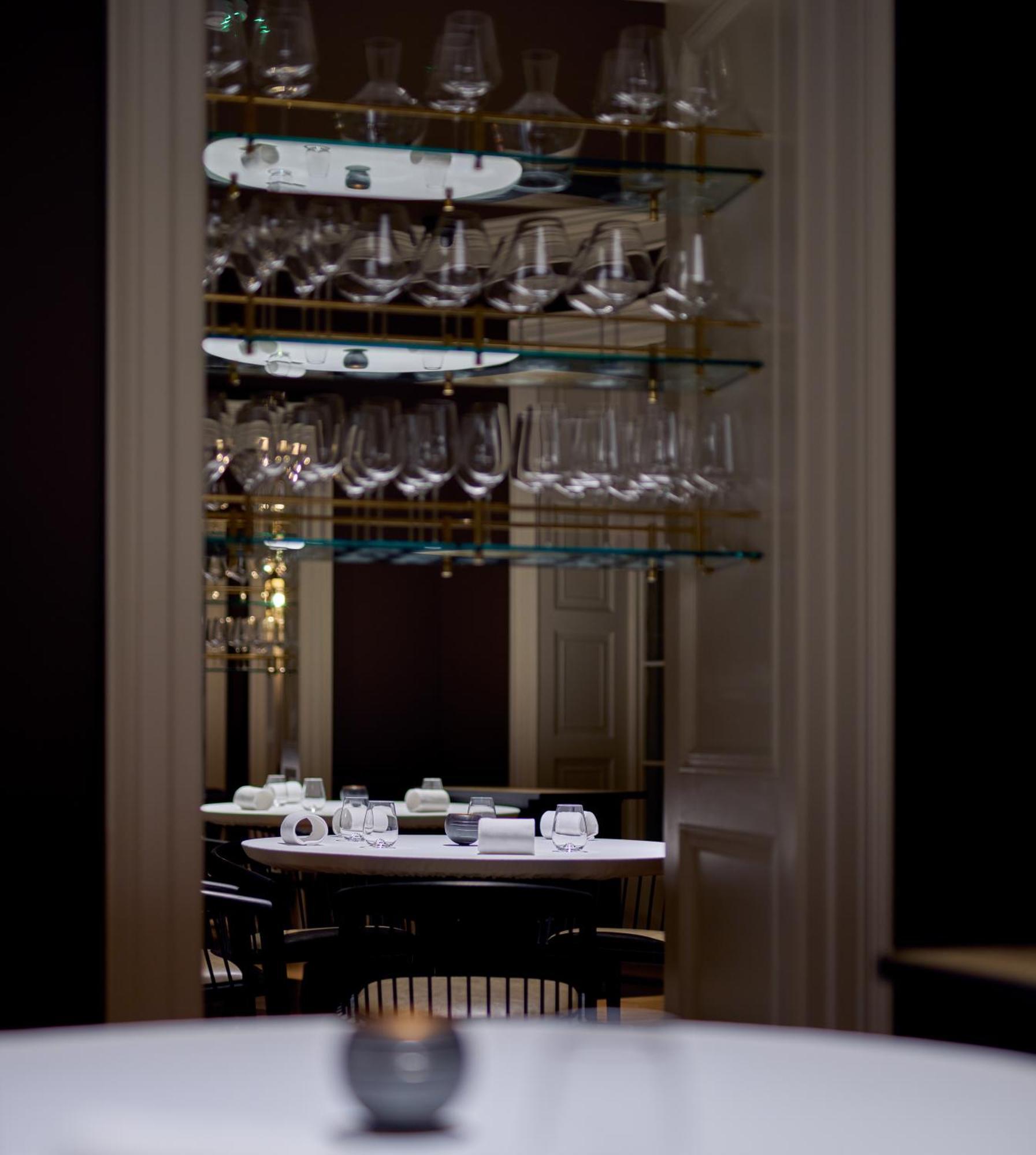 Castlemartyr Resort Hotel Екстер'єр фото A wine rack